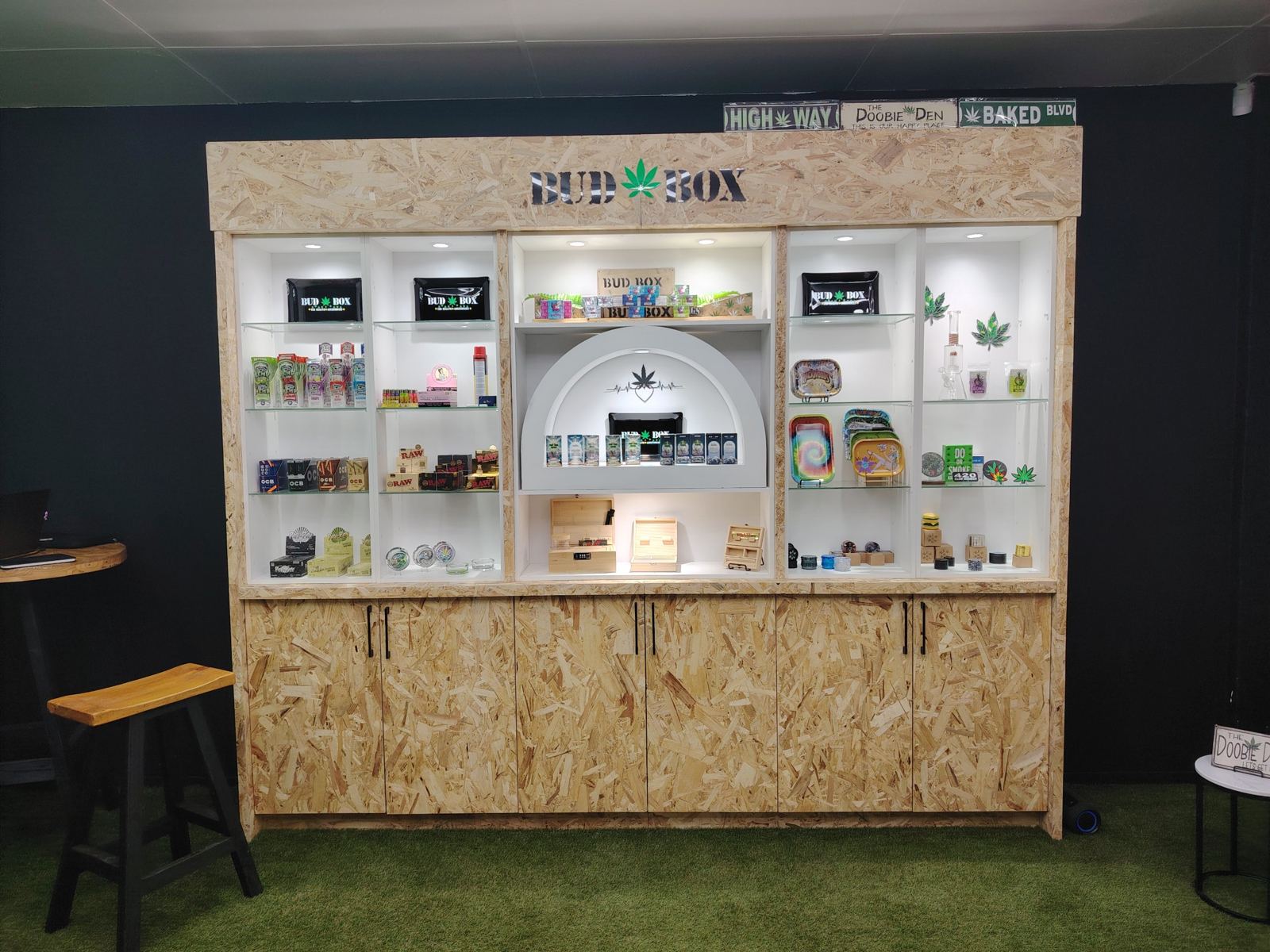 Display wall